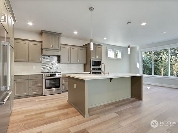4th image of 7451 172nd Street Ct E