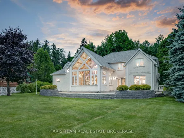 187 Champlain Rd, Penetanguishene, ON L9M 1S2