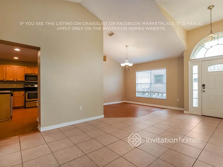 1493 Jupiter Ave — Photo 8