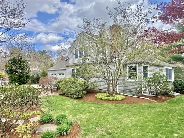 12 Meadowbrook Rd, Richmond, RI 02898