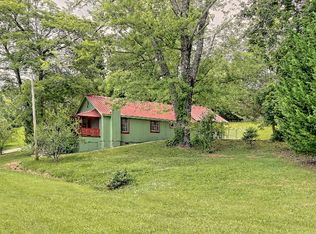 7813 Ivylog Gap Rd, Young Harris, GA 30582