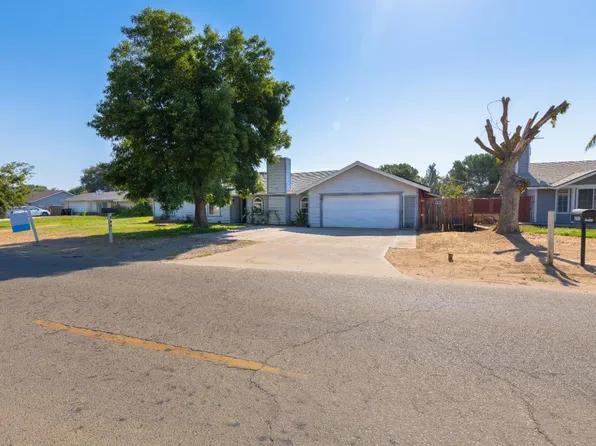 17241 Rodeo Dr, Madera, CA 93638