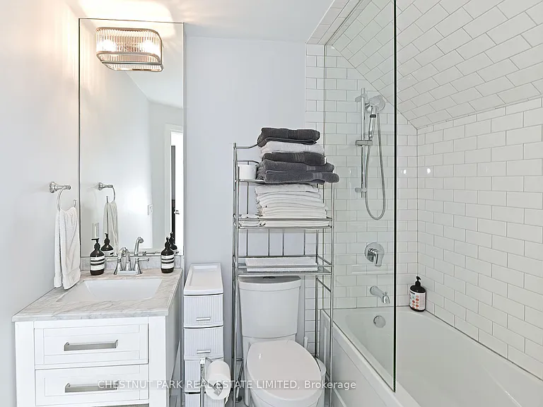133 Cottingham St #2 — Photo 18