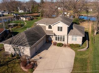 5258 Primrose Ln, Oshkosh, WI 54904
