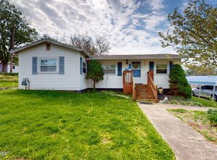 102 Cherry St, Vine Grove, KY 40175