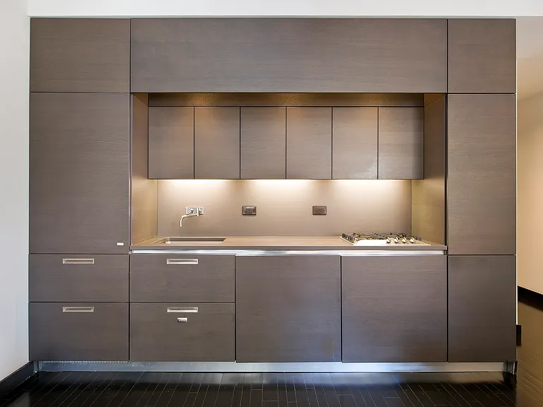 20 Pine St #815 — Photo 5