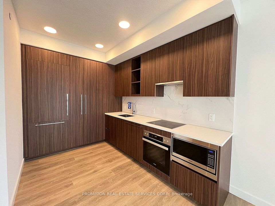 1st image of 27 McMahon Dr #2012