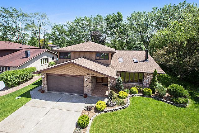 1st image of 8463 W Sun Valley Dr