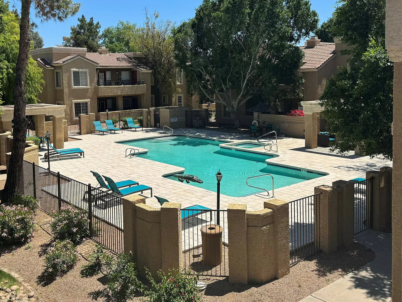 Hohokam Villas — Photo 2