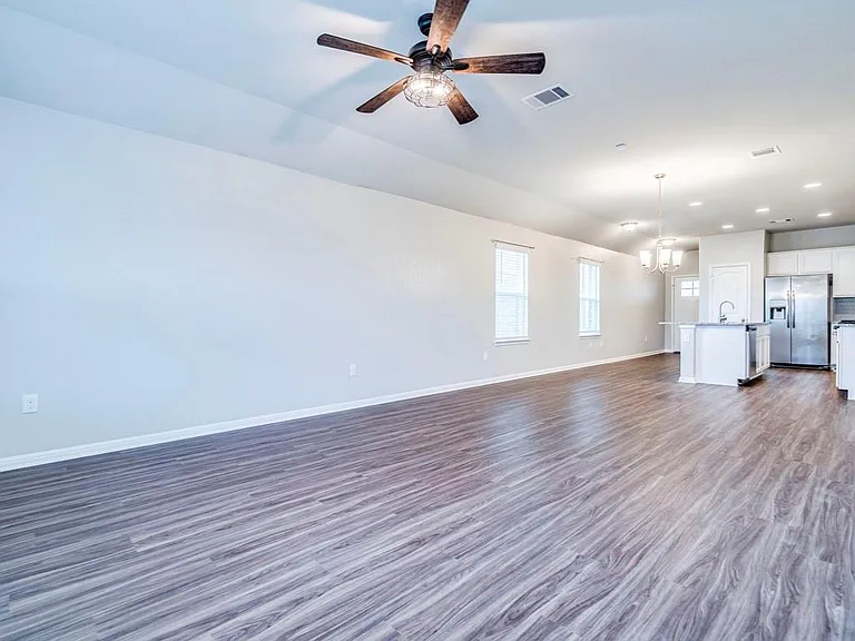 448 Dubina Ave — Photo 12