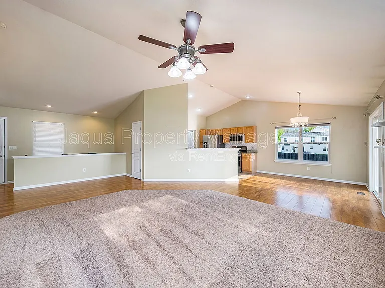 7325 Salerno Cir — Photo 6