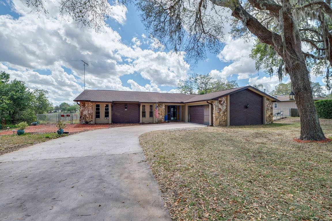 446 Waterfall Dr, Spring Hill, FL 34608 Zillow