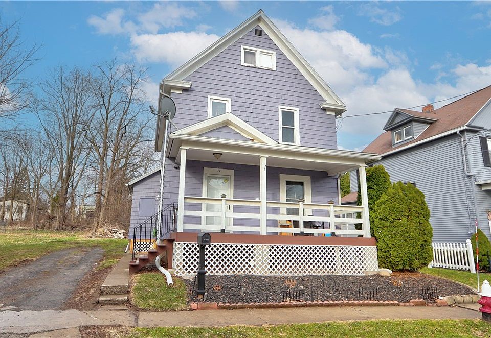 1st image of 32 Grant Ave