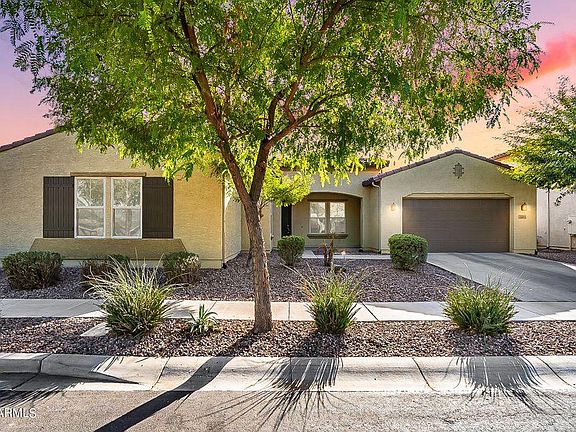 5th image of 3467 E Loma Vista St