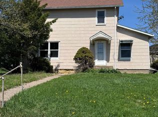 5895 Maple Rd, Holy Cross, IA 52053