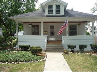 430 S Thurlow St, Hinsdale, IL 60521