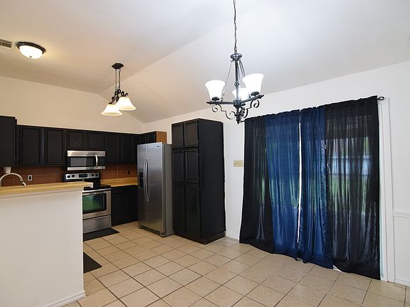 4th image of 4303 Brian Dr