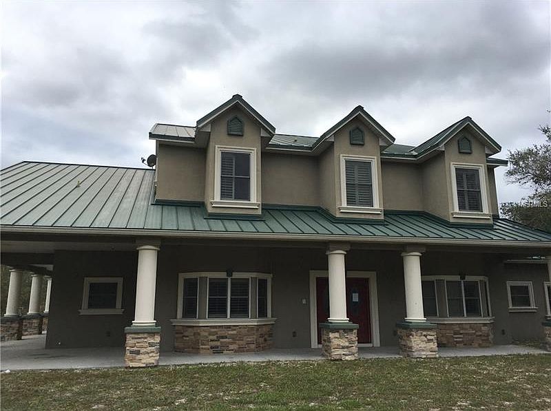 2nd image of 1492 Chippewa Ln