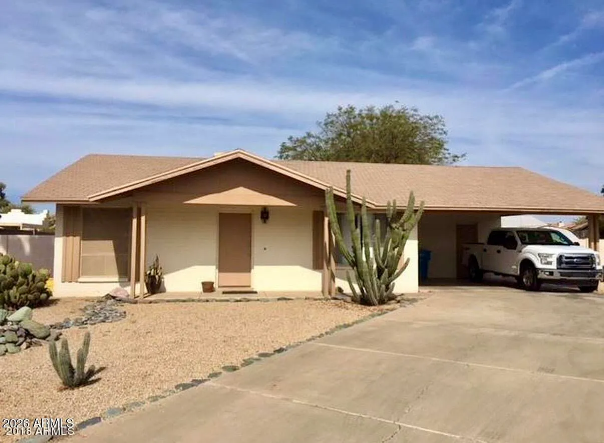 3 bed, 2.0 bath, 1443 sqft, $2,300 — Photo 1