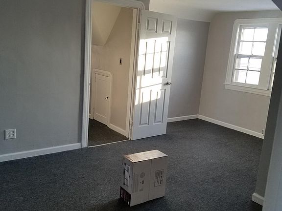 5th image of 34 Warsaw St #2