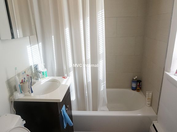 4th image of 14 Marion St APT 23R