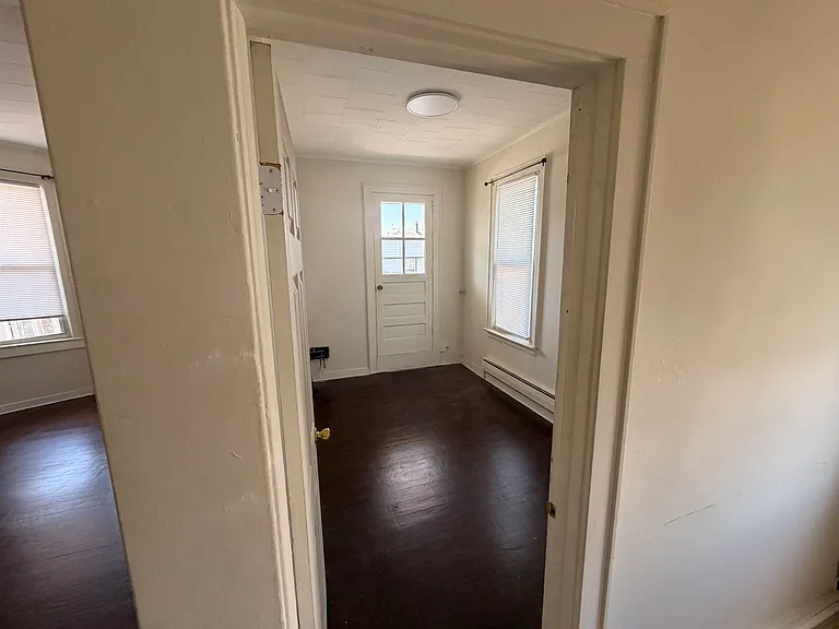 133 W 20th St #3 — Photo 7