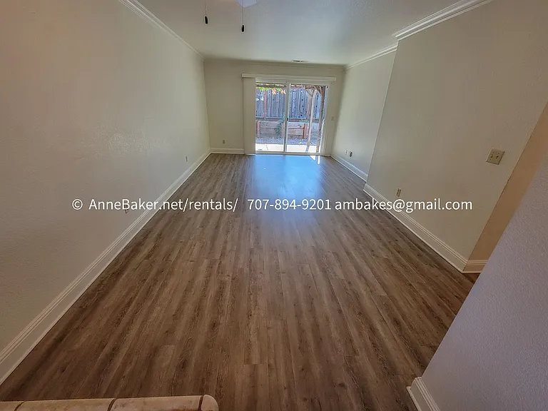 217 Elbridge Ave E — Photo 6