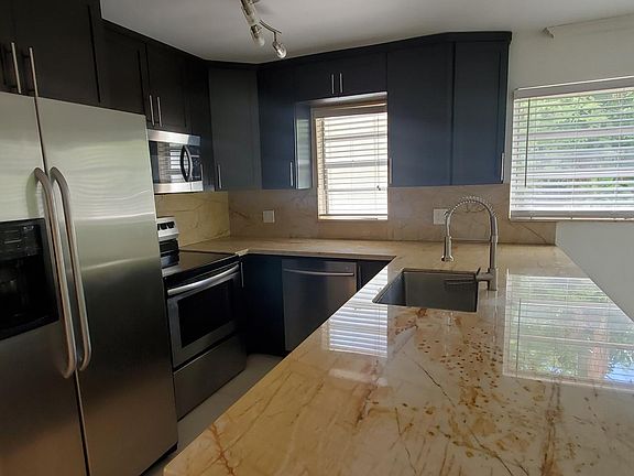 2nd image of 855 Euclid Ave APT 106