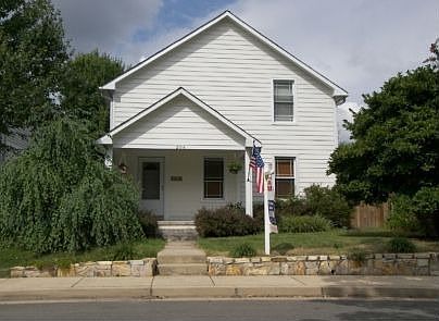 2114 S Joyce