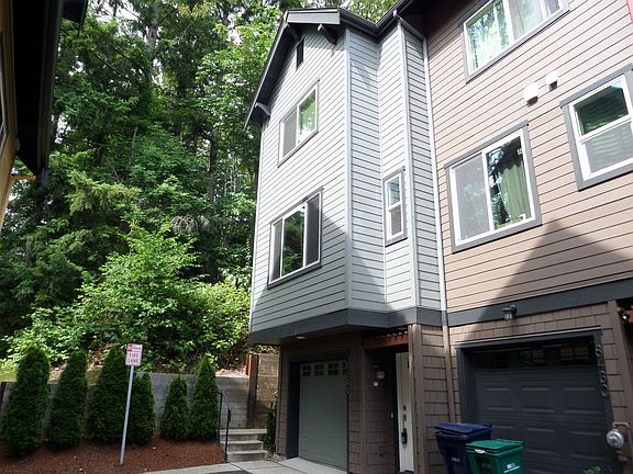 3rd image of 8438 167th Ave NE