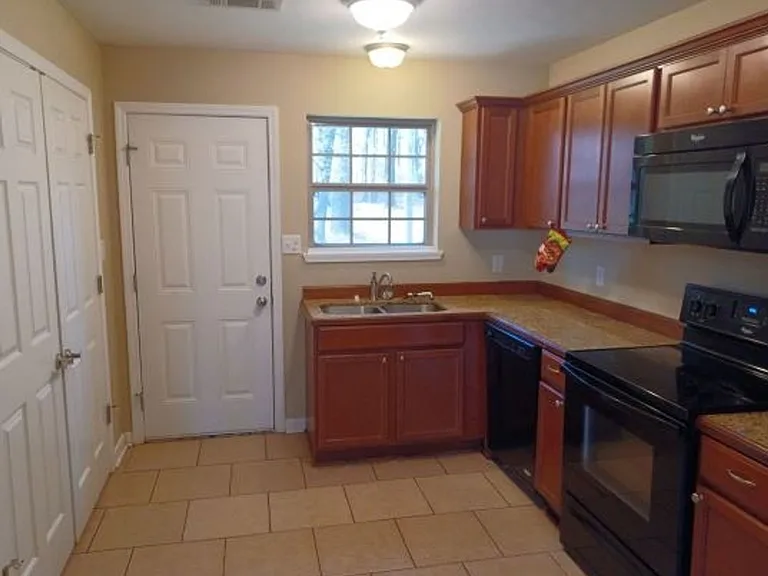 128 Herman Ln — Photo 6