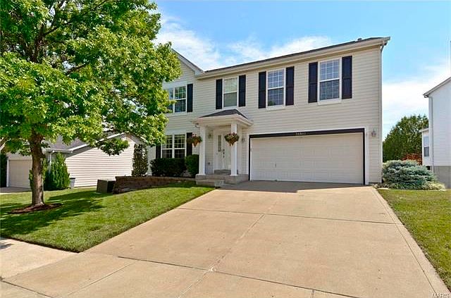 Welcome to 16861 Hickory Manor Trails Lane!