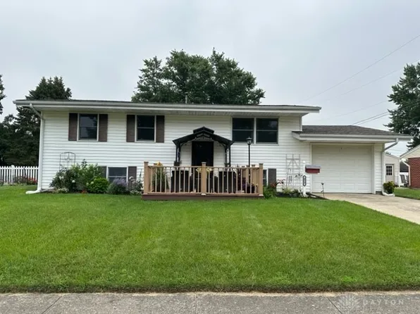 473 Locust Ln, Troy, OH 45373