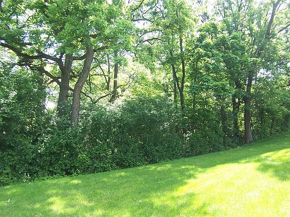 4th image of 9 Oakdale Ct