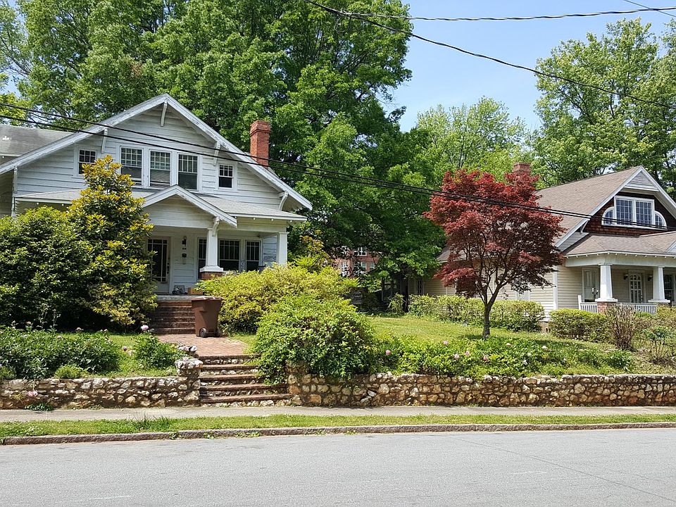 808 and 806 Lexington Avenue, street view looking west
