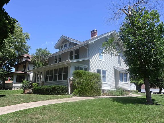 4th image of 308 Summit St