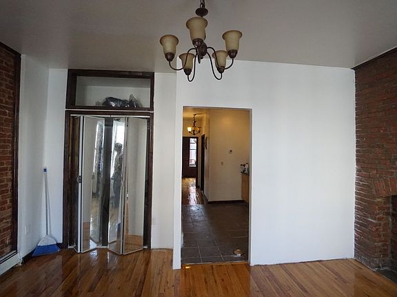 2nd image of 560 W 173rd St APT 3