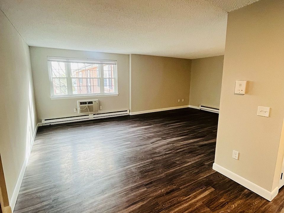 Renovated Hardwood Flooring