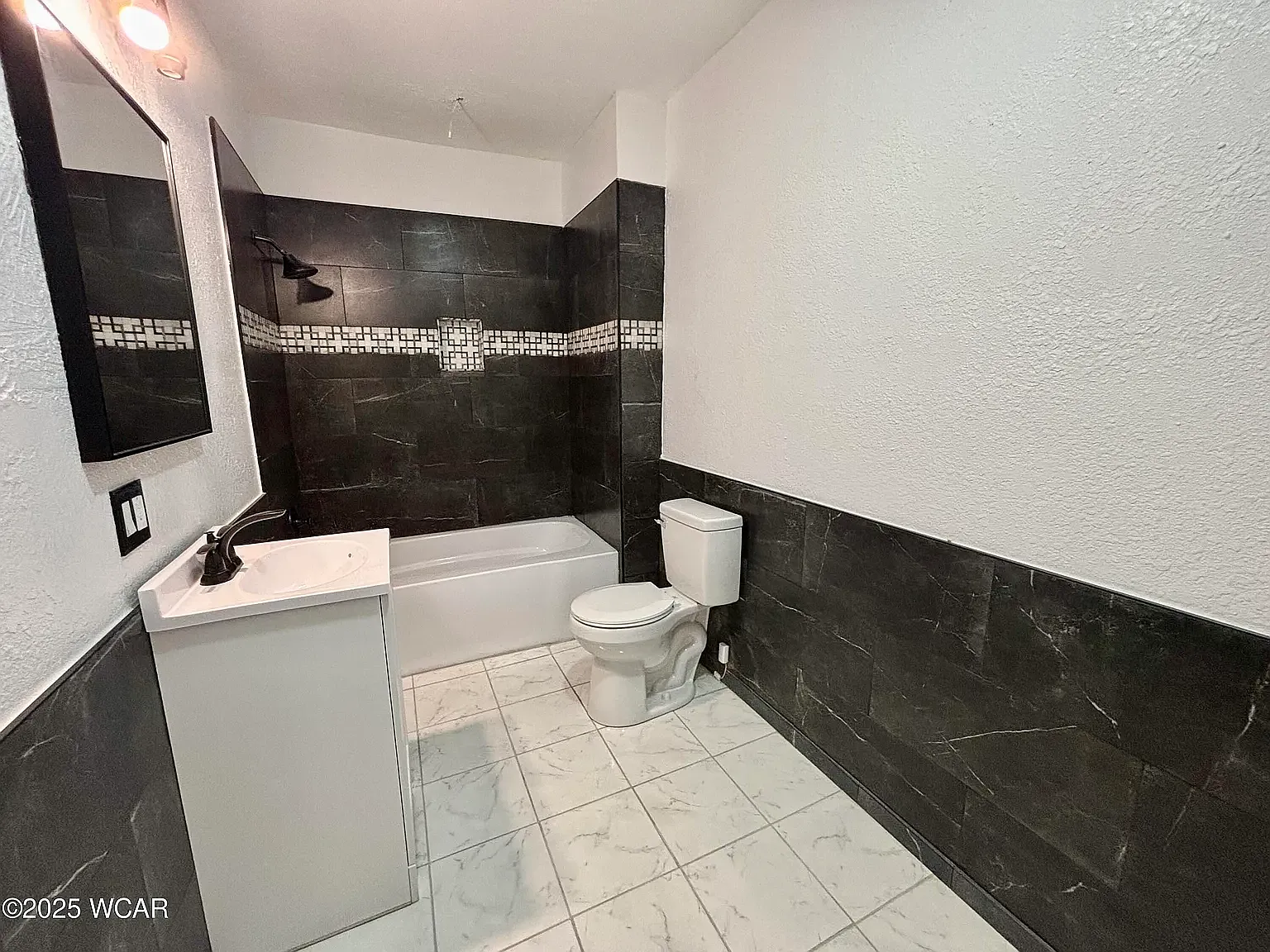 4 bed, 1565 sqft, $2,175 — Photo 2