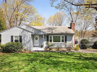 15 Orchard Rd, Farmington, CT 06032