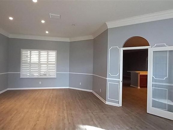 3rd image of 1537 Deerbourne Dr