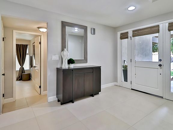 5th image of 1520 Covington Ave #1