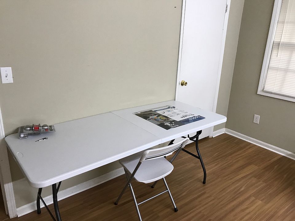 2nd image of 2773 Arborcrest Dr