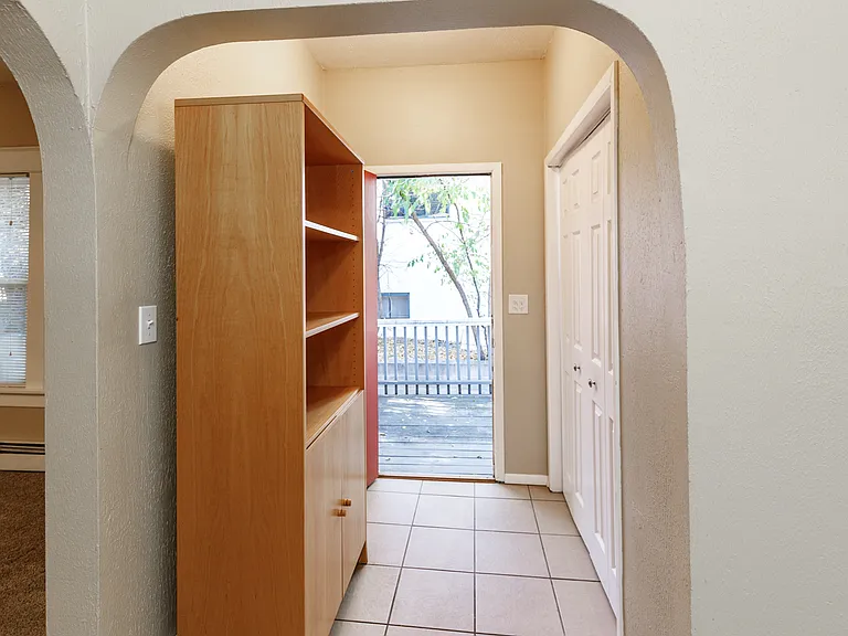 14 W Navajo St — Photo 11