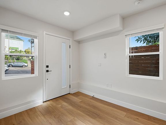 5th image of 2735 Broadway #5