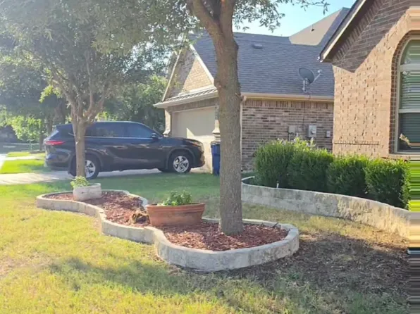 430 Brookdale Dr, Midlothian, TX 76065