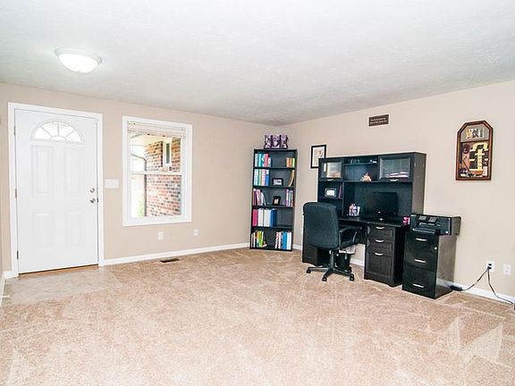 4th image of 5110 Larchview Dr