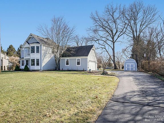 3rd image of 1421 Fieldstone Ct