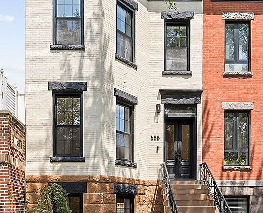 2nd image of 655 Decatur St
