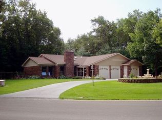 7008 Lakewood Dr, Oscoda, MI 48750
